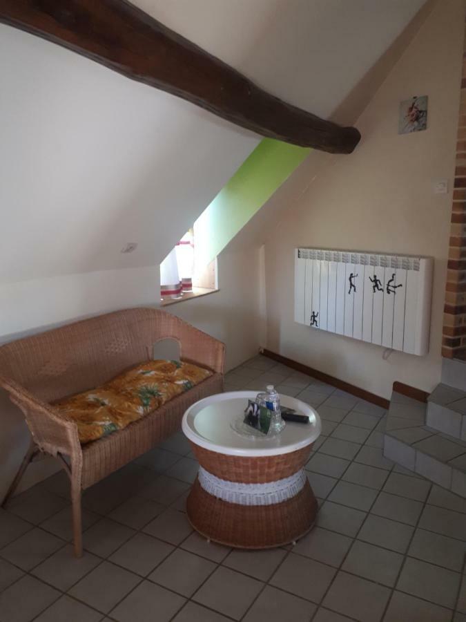 Repos En Normandie Damville Exterior photo